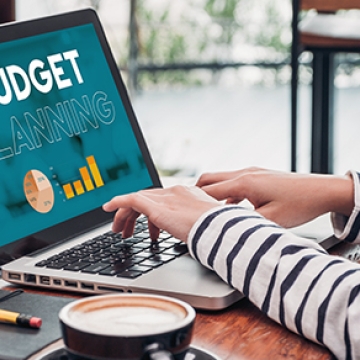 budget on laptop
